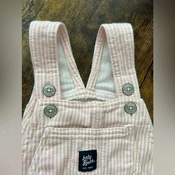 OSHKOSH B'gosh | VESTBAK baby girl, pink overalls. Size: 24M - Picture 4 of 16